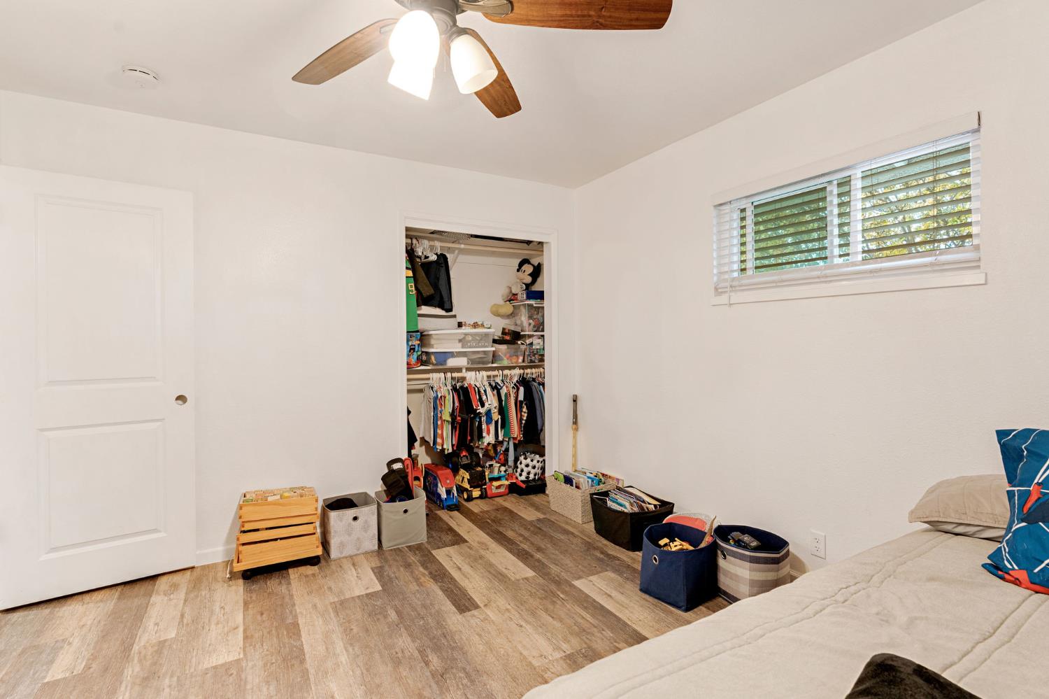 1313 De Cesari Ave, Madera, CA 93637