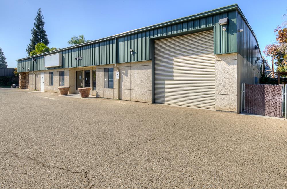 4285 N Valentine Ave, Fresno, CA 93722