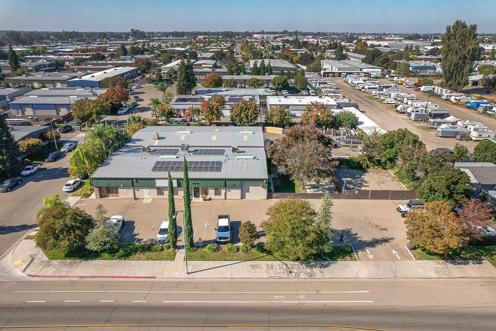 4285 N Valentine Ave, Fresno, CA 93722