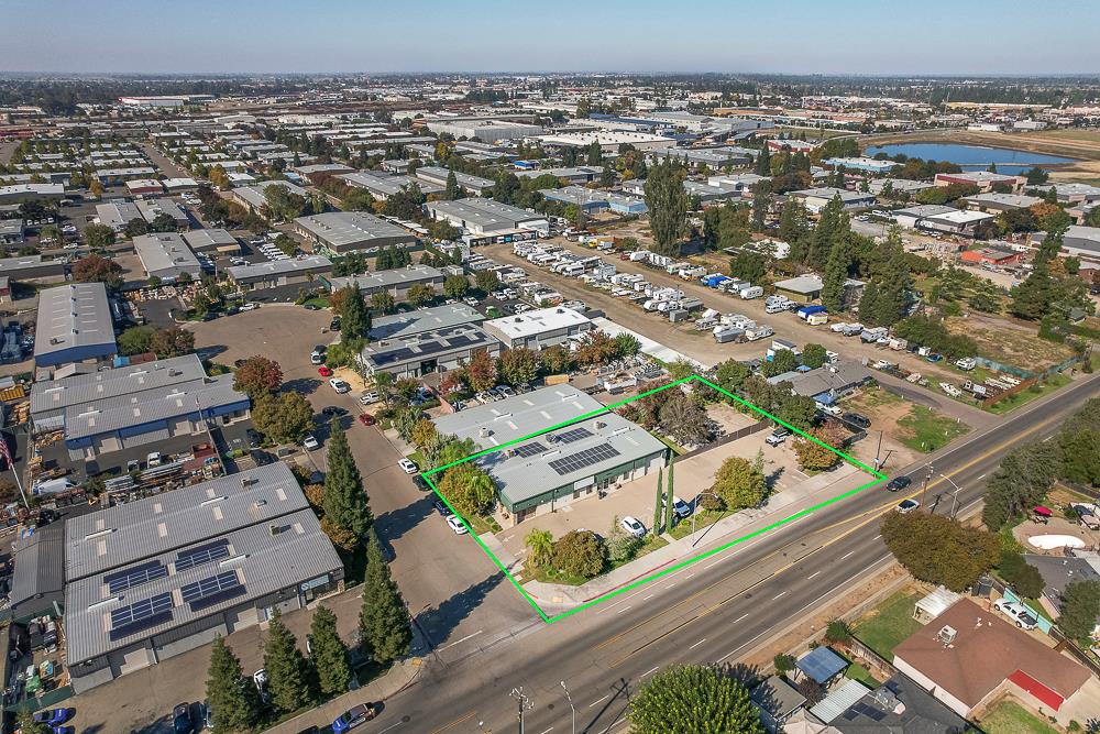 4285 N Valentine Ave, Fresno, CA 93722