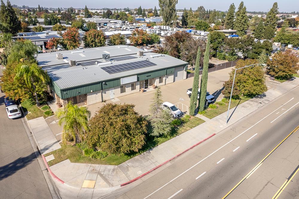 4285 N Valentine Ave, Fresno, CA 93722