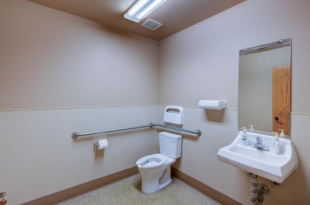 4285 N Valentine Ave, Fresno, CA 93722