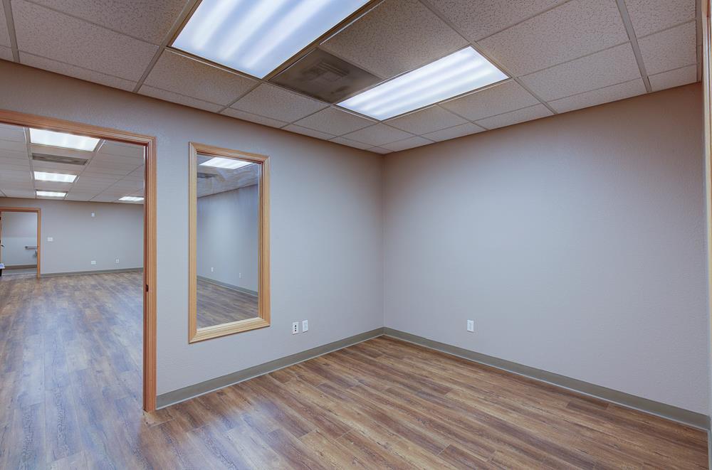 4285 N Valentine Ave, Fresno, CA 93722