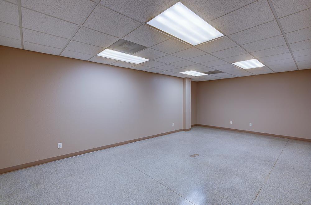 4285 N Valentine Ave, Fresno, CA 93722