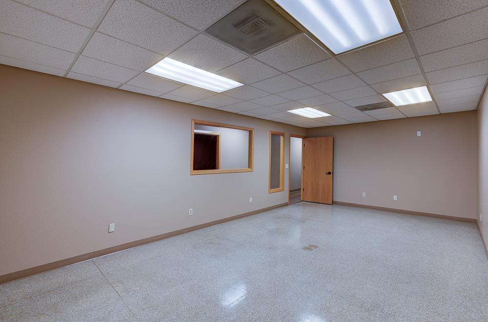 4285 N Valentine Ave, Fresno, CA 93722