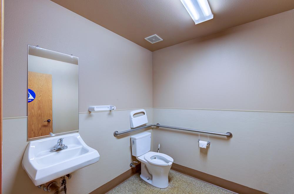 4285 N Valentine Ave, Fresno, CA 93722