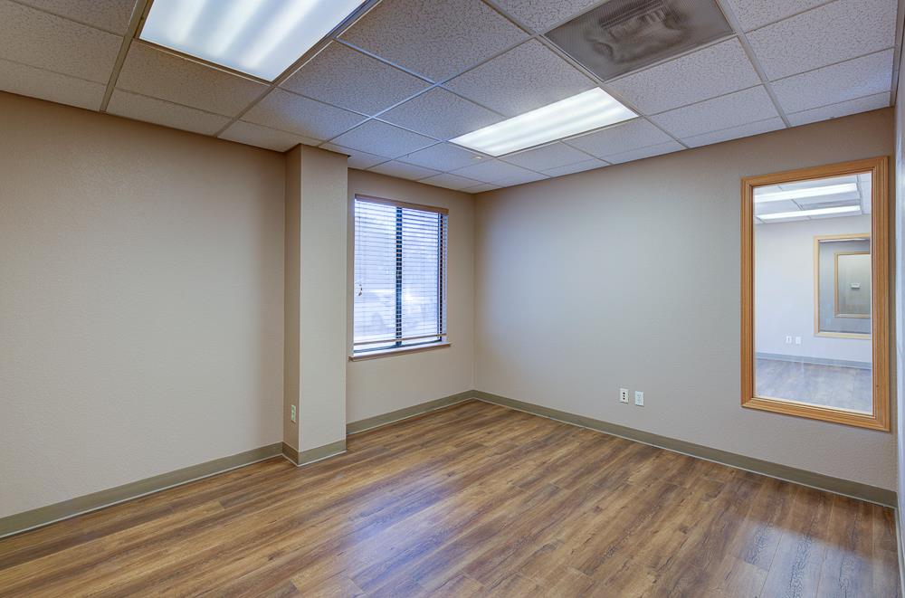 4285 N Valentine Ave, Fresno, CA 93722