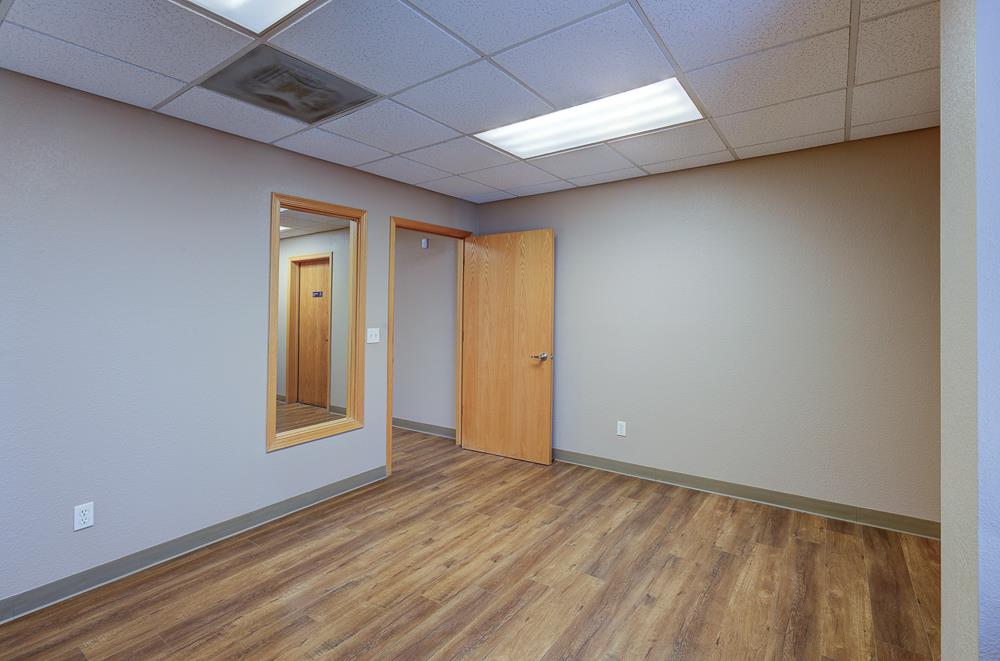 4285 N Valentine Ave, Fresno, CA 93722