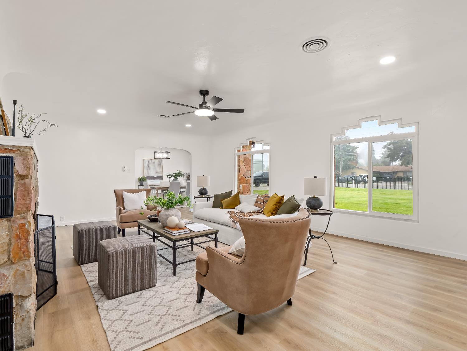 4933 E Tulare St, Fresno, CA 93727