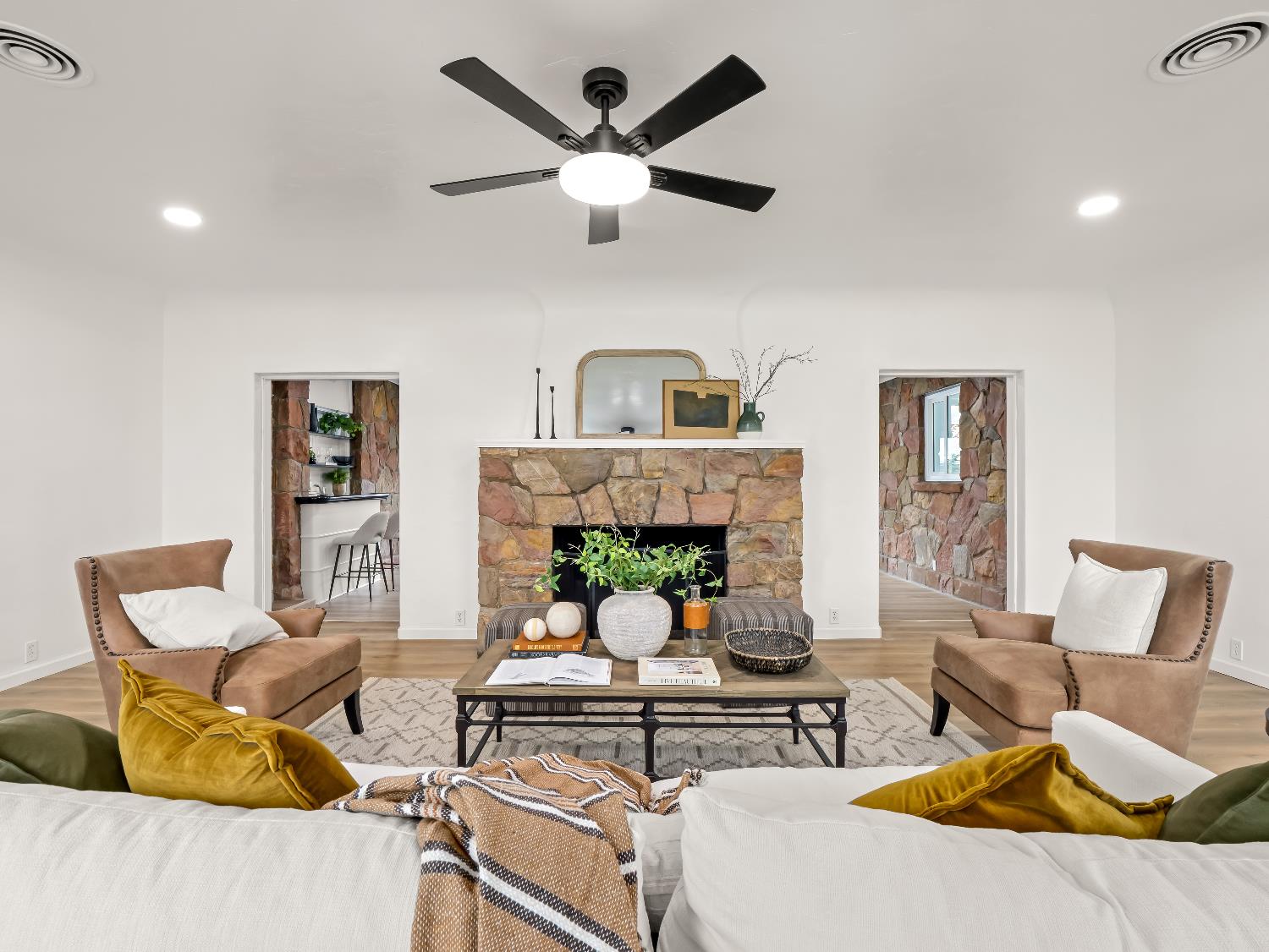 4933 E Tulare St, Fresno, CA 93727