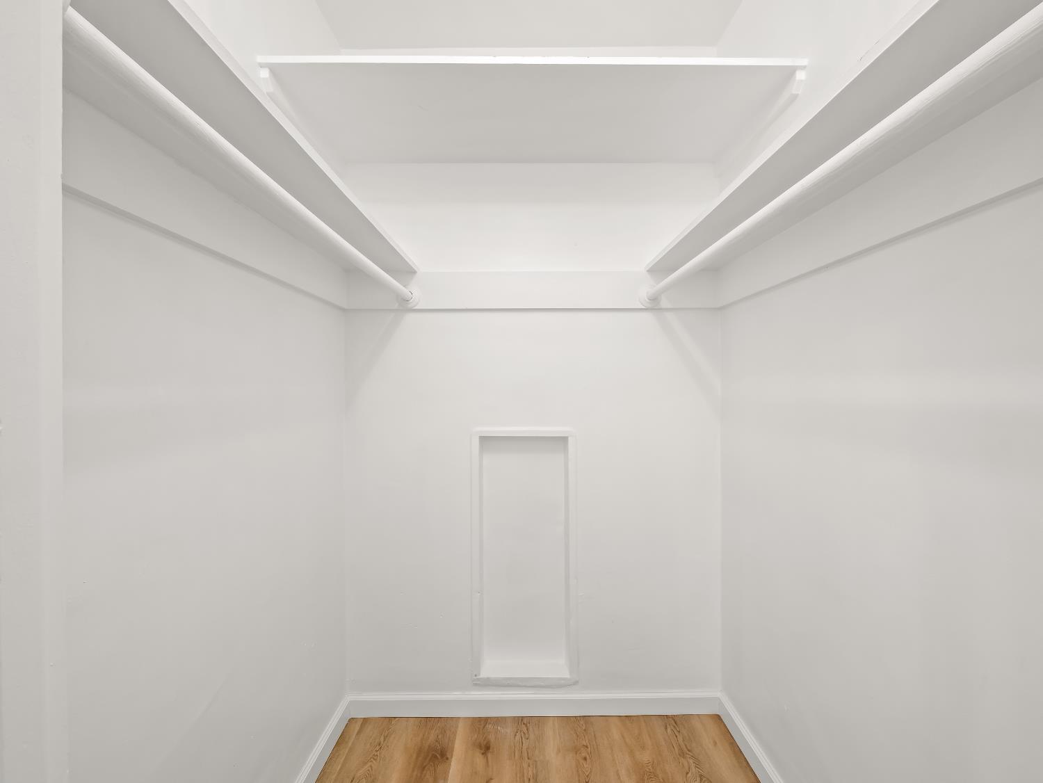 4933 E Tulare St, Fresno, CA 93727