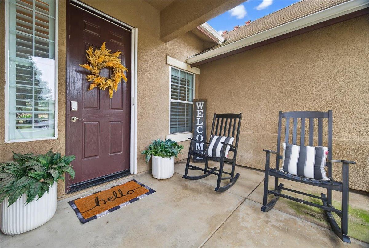 2946 Roberts Ave, Clovis, CA 93611