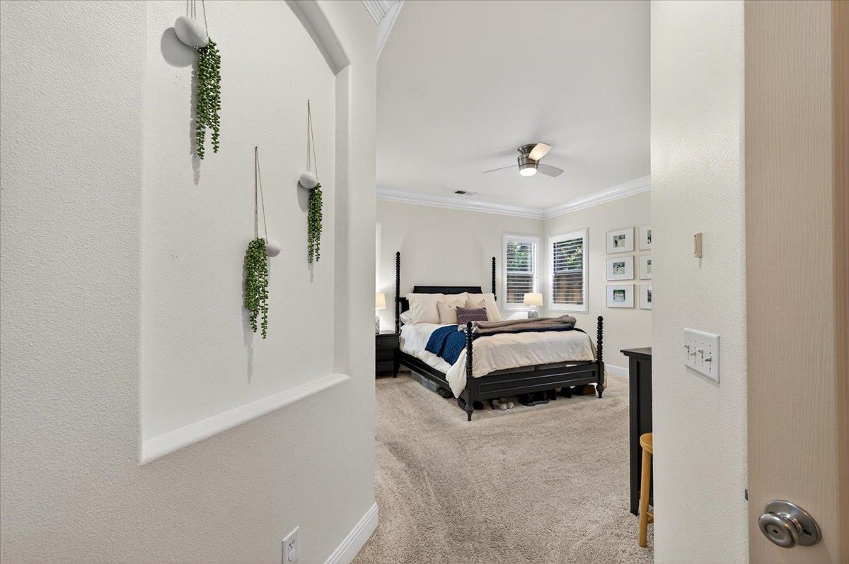 2946 Roberts Ave, Clovis, CA 93611