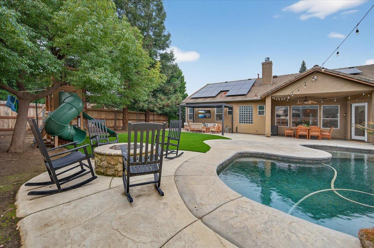 2946 Roberts Ave, Clovis, CA 93611