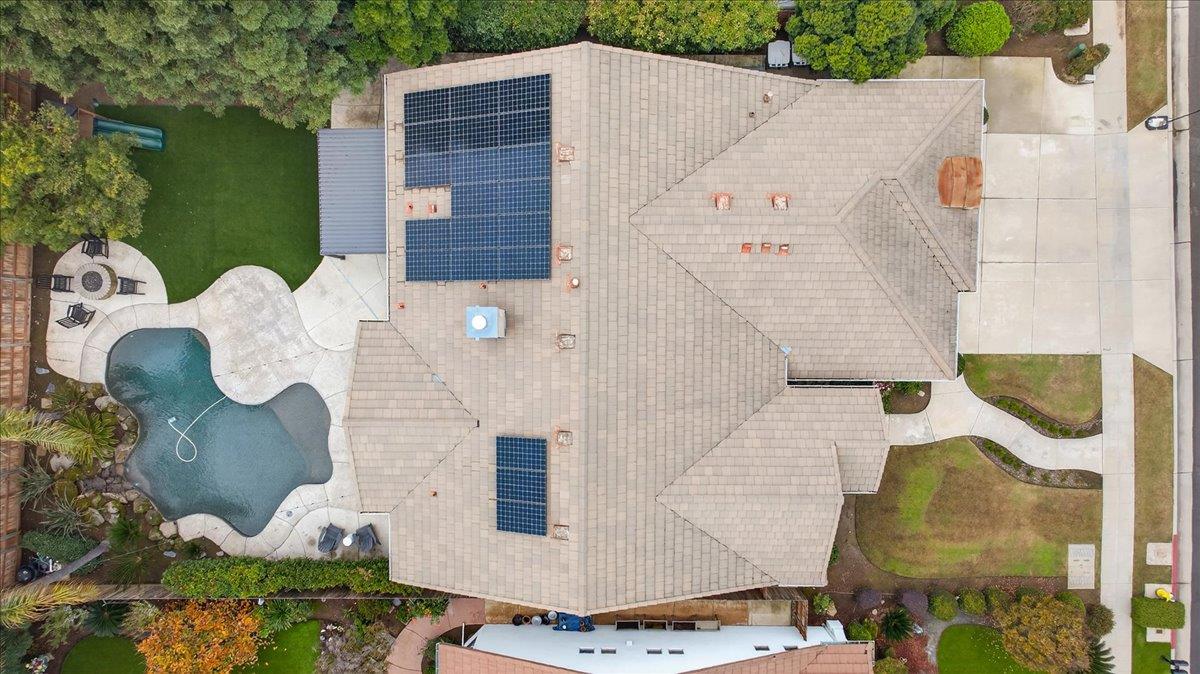 2946 Roberts Ave, Clovis, CA 93611