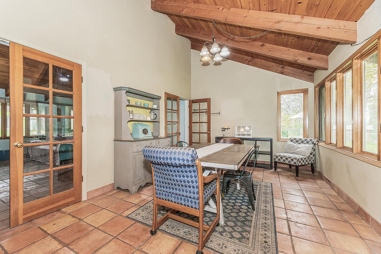 30240 Watts Valley Rd, Tollhouse, CA 93667