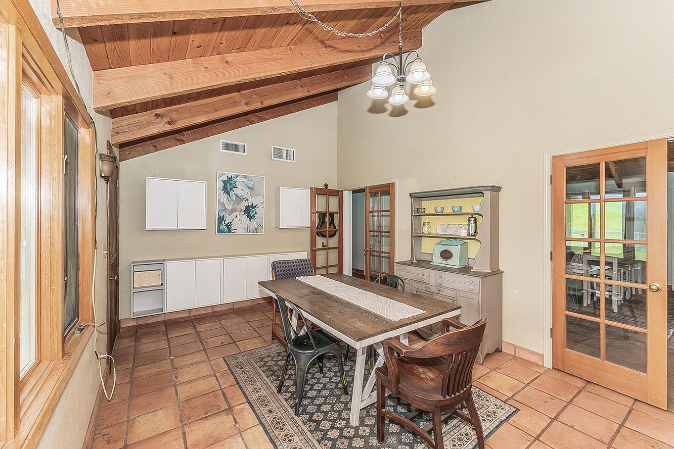 30240 Watts Valley Rd, Tollhouse, CA 93667