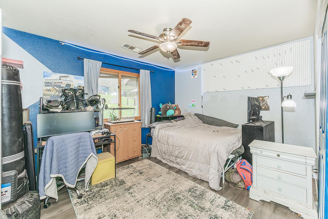 30240 Watts Valley Rd, Tollhouse, CA 93667