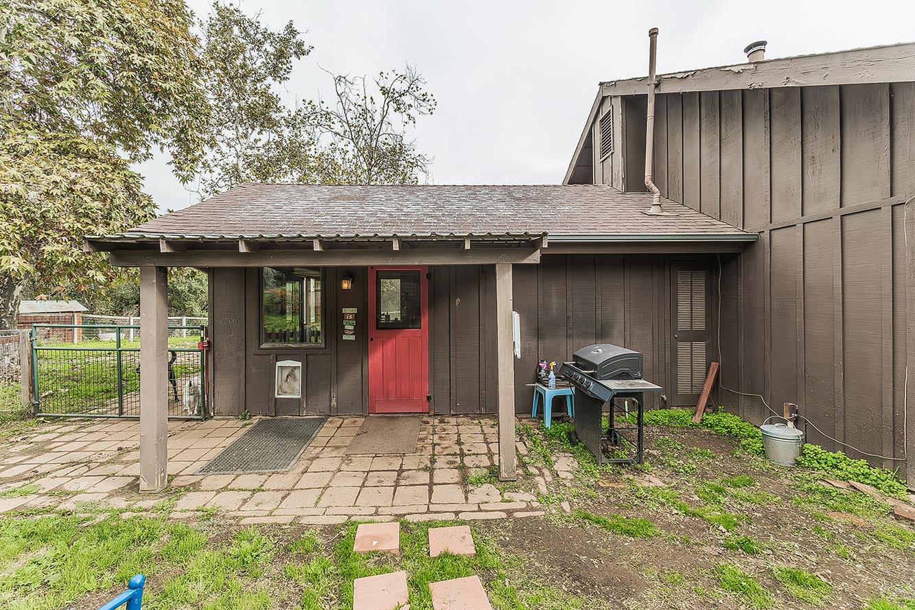 30240 Watts Valley Rd, Tollhouse, CA 93667
