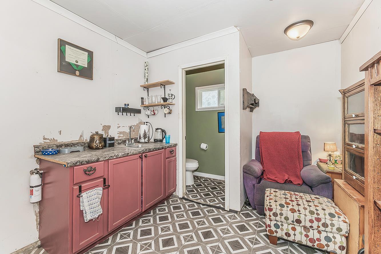 30240 Watts Valley Rd, Tollhouse, CA 93667