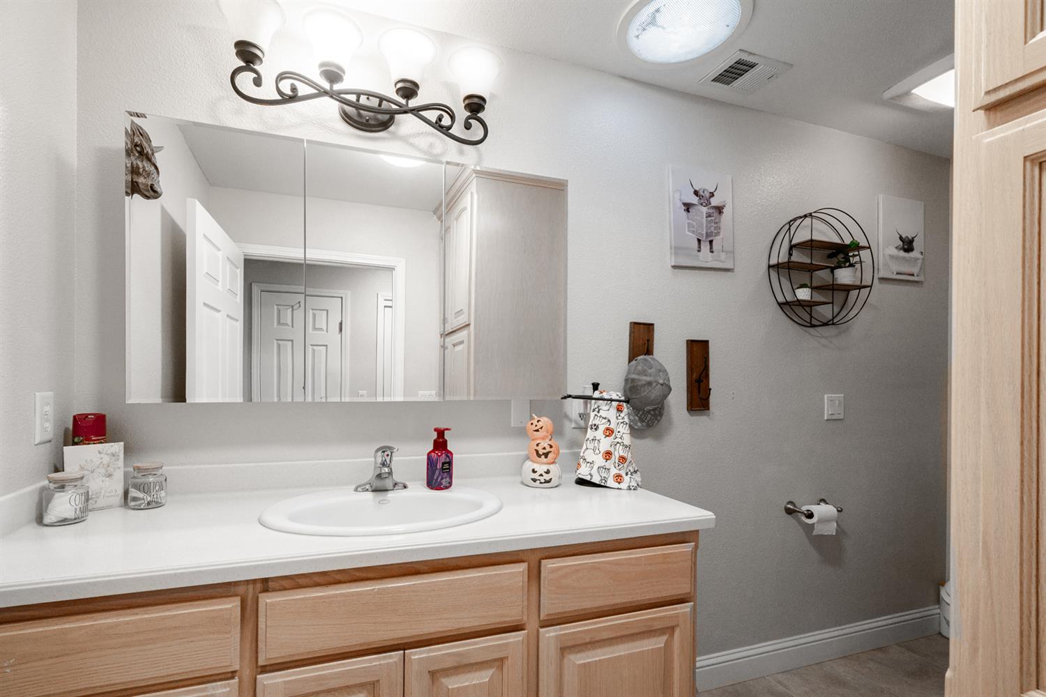 37143 Avenue 16, Madera, CA 93636