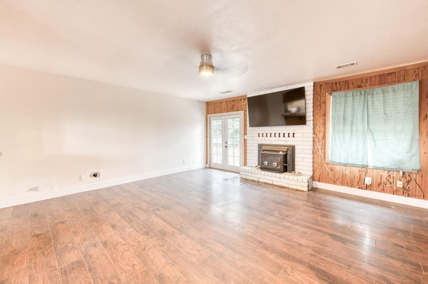 3654 Thompson Ave, Selma, CA 93662