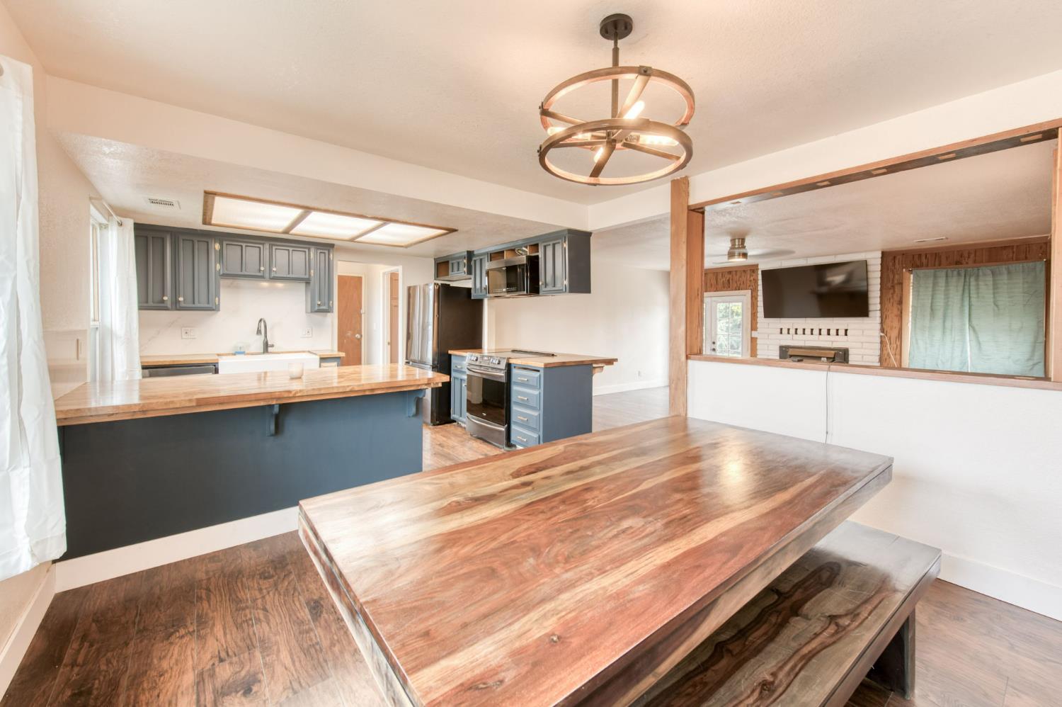 3654 Thompson Ave, Selma, CA 93662