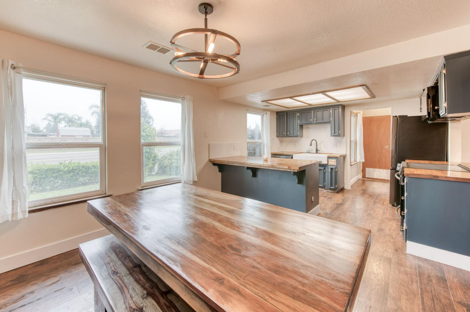 3654 Thompson Ave, Selma, CA 93662