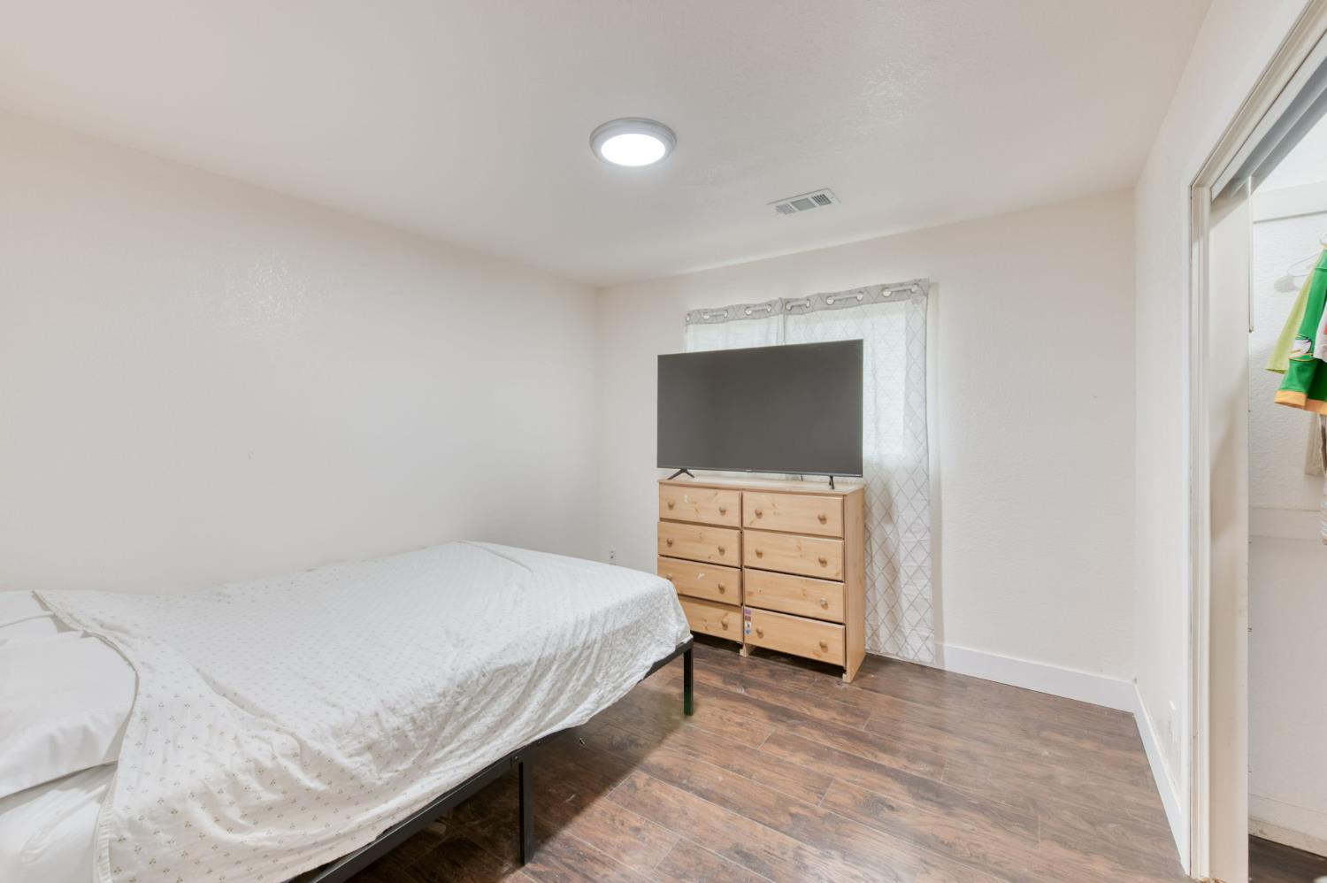 3654 Thompson Ave, Selma, CA 93662