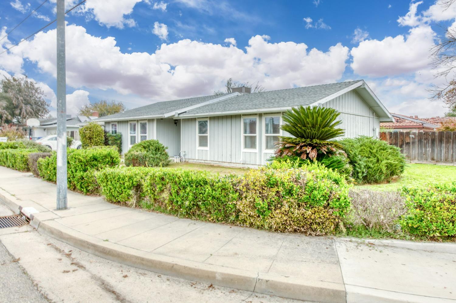 3654 Thompson Ave, Selma, CA 93662