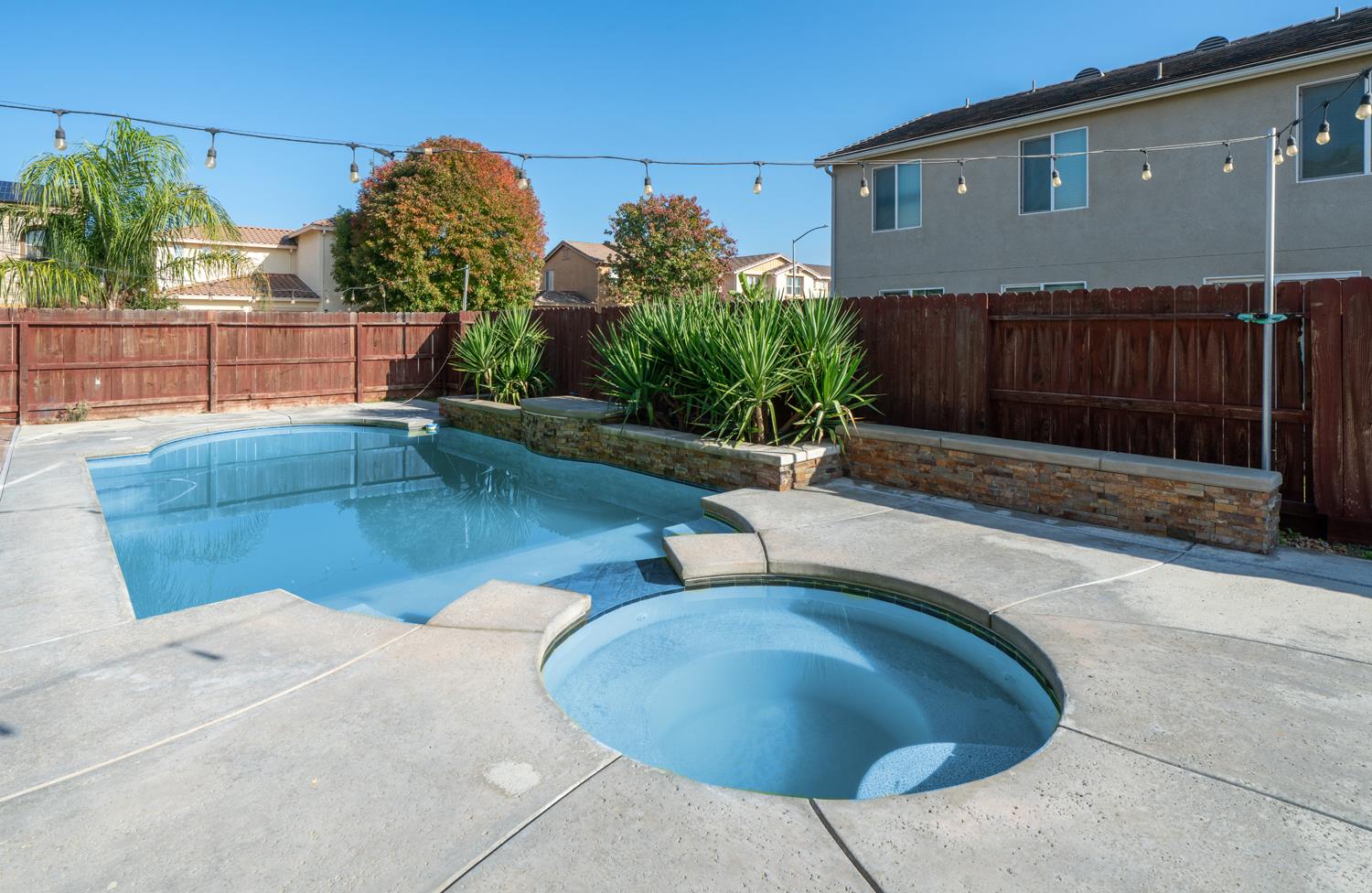 59 Rancho Santa Fe Dr, Madera, CA 93638