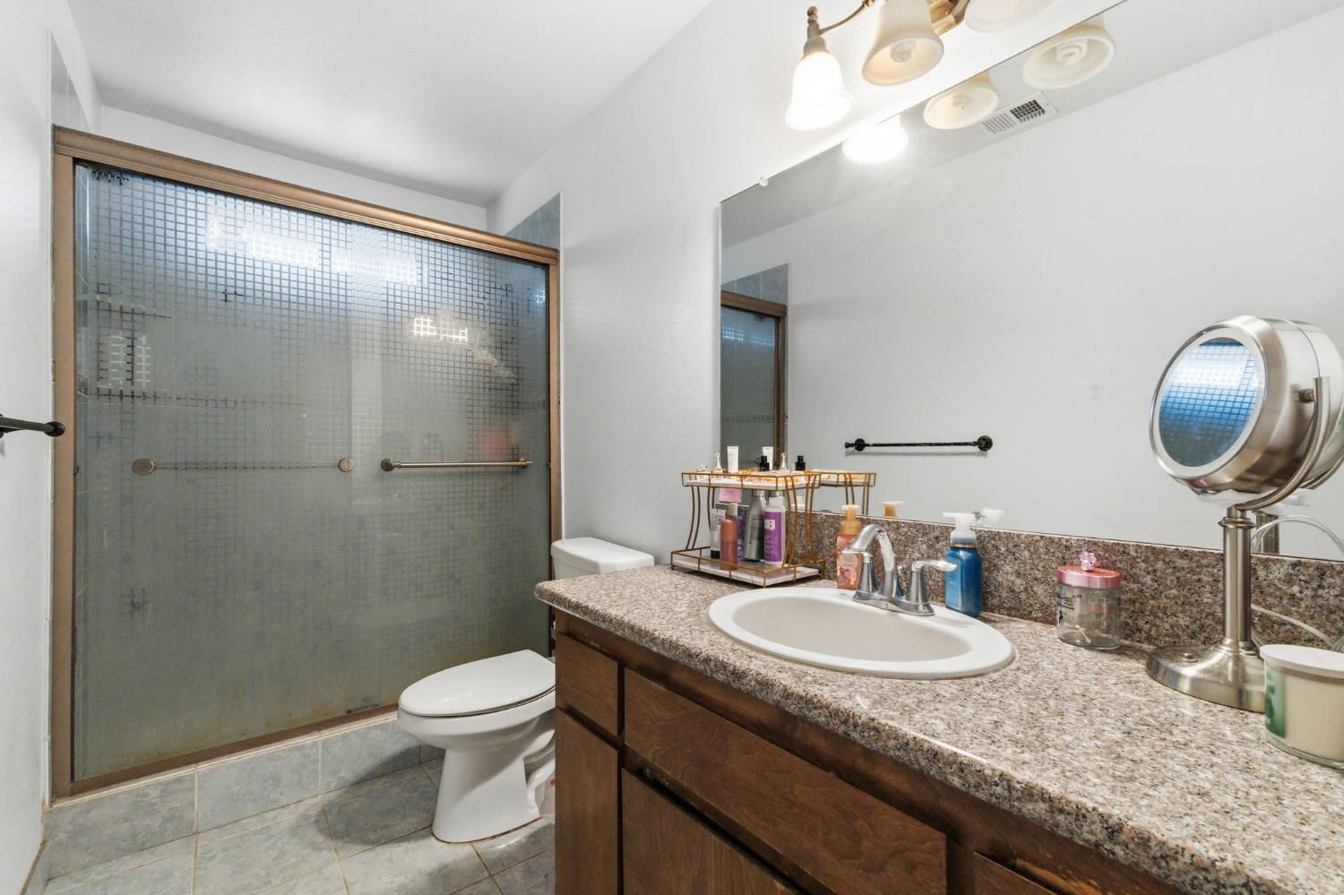 204 W Cesar Chavez, Fresno, CA 93706