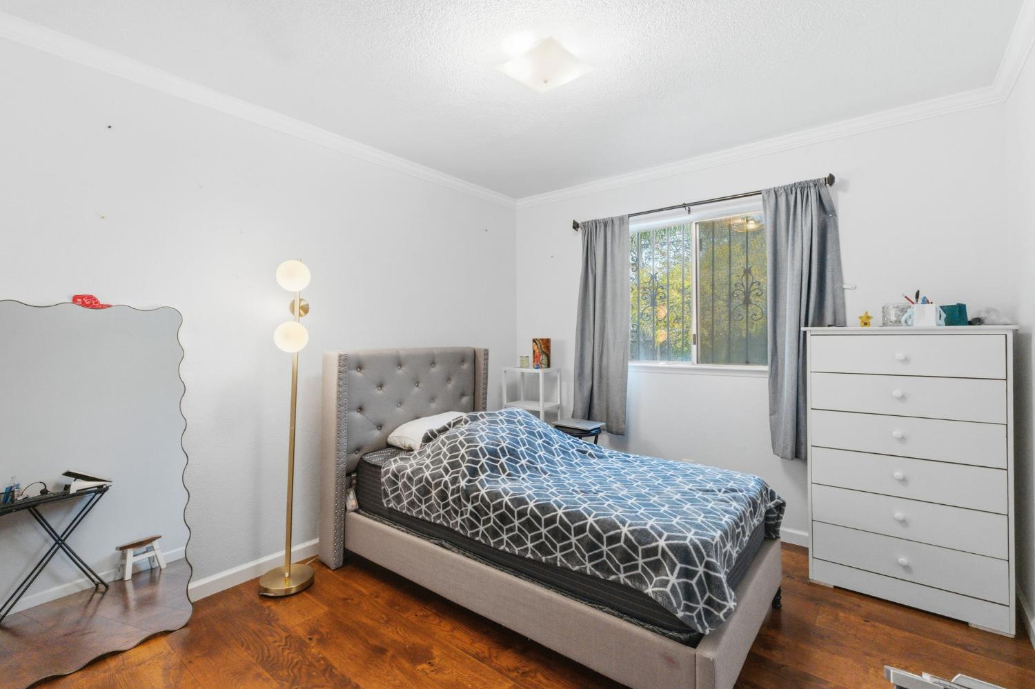 204 W Cesar Chavez, Fresno, CA 93706