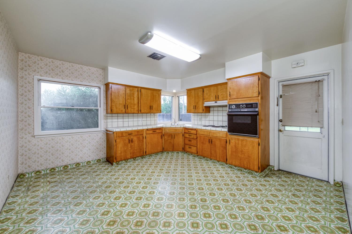 1036 E Cornell Ave, Fresno, CA 93704