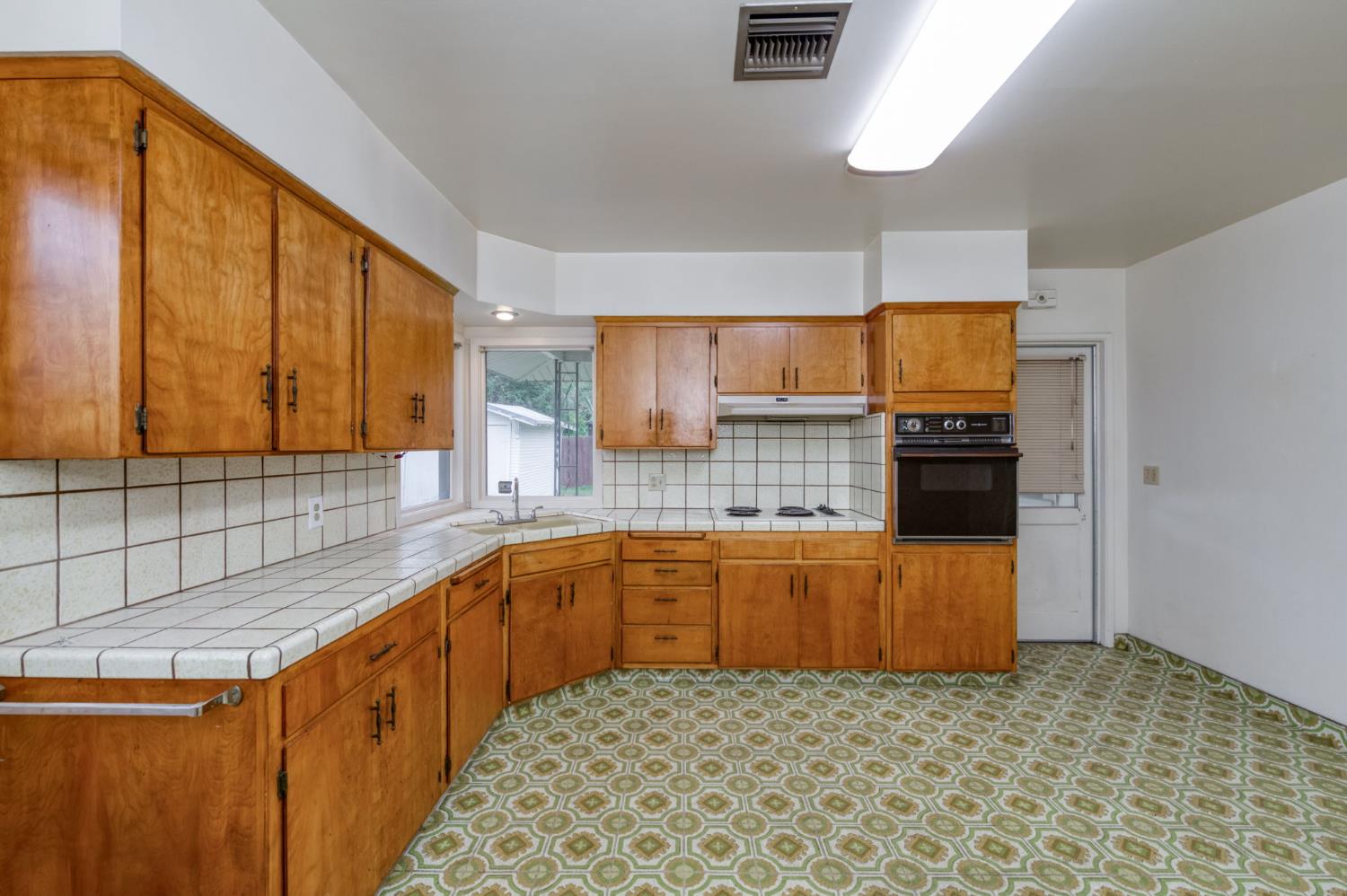 1036 E Cornell Ave, Fresno, CA 93704