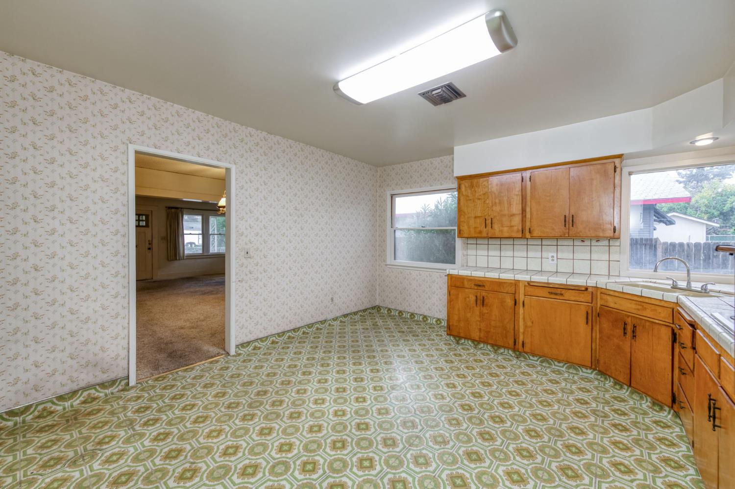 1036 E Cornell Ave, Fresno, CA 93704