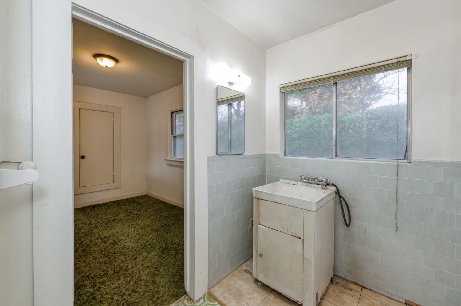 1036 E Cornell Ave, Fresno, CA 93704