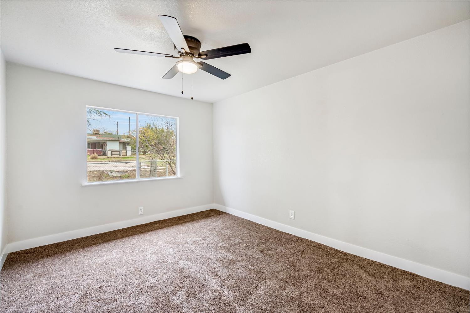 33238 W Hidalgo Ave, Cantua Creek, CA 93608