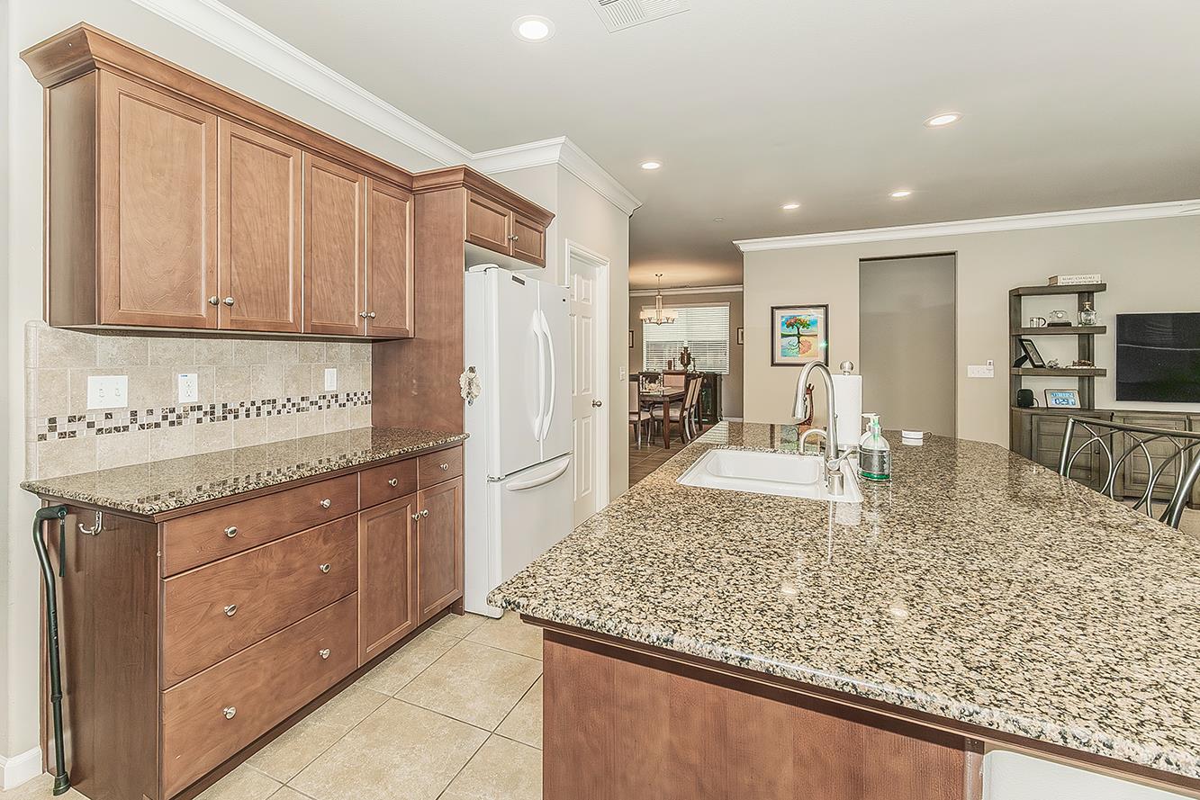 7133 N Generation Dr, Fresno, CA 93711