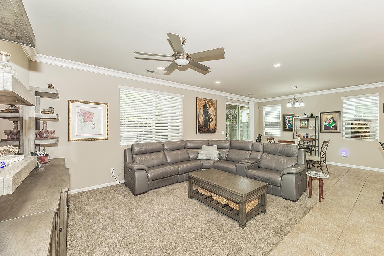 7133 N Generation Dr, Fresno, CA 93711