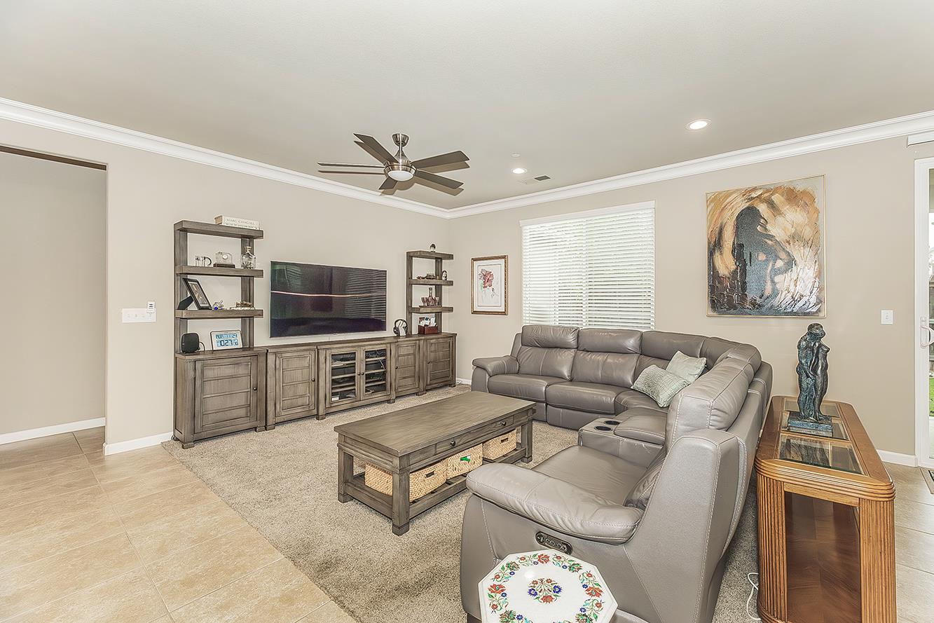 7133 N Generation Dr, Fresno, CA 93711