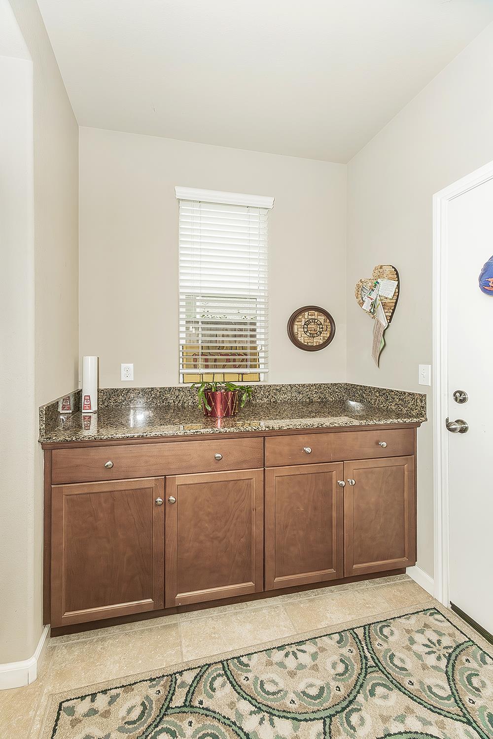 7133 N Generation Dr, Fresno, CA 93711