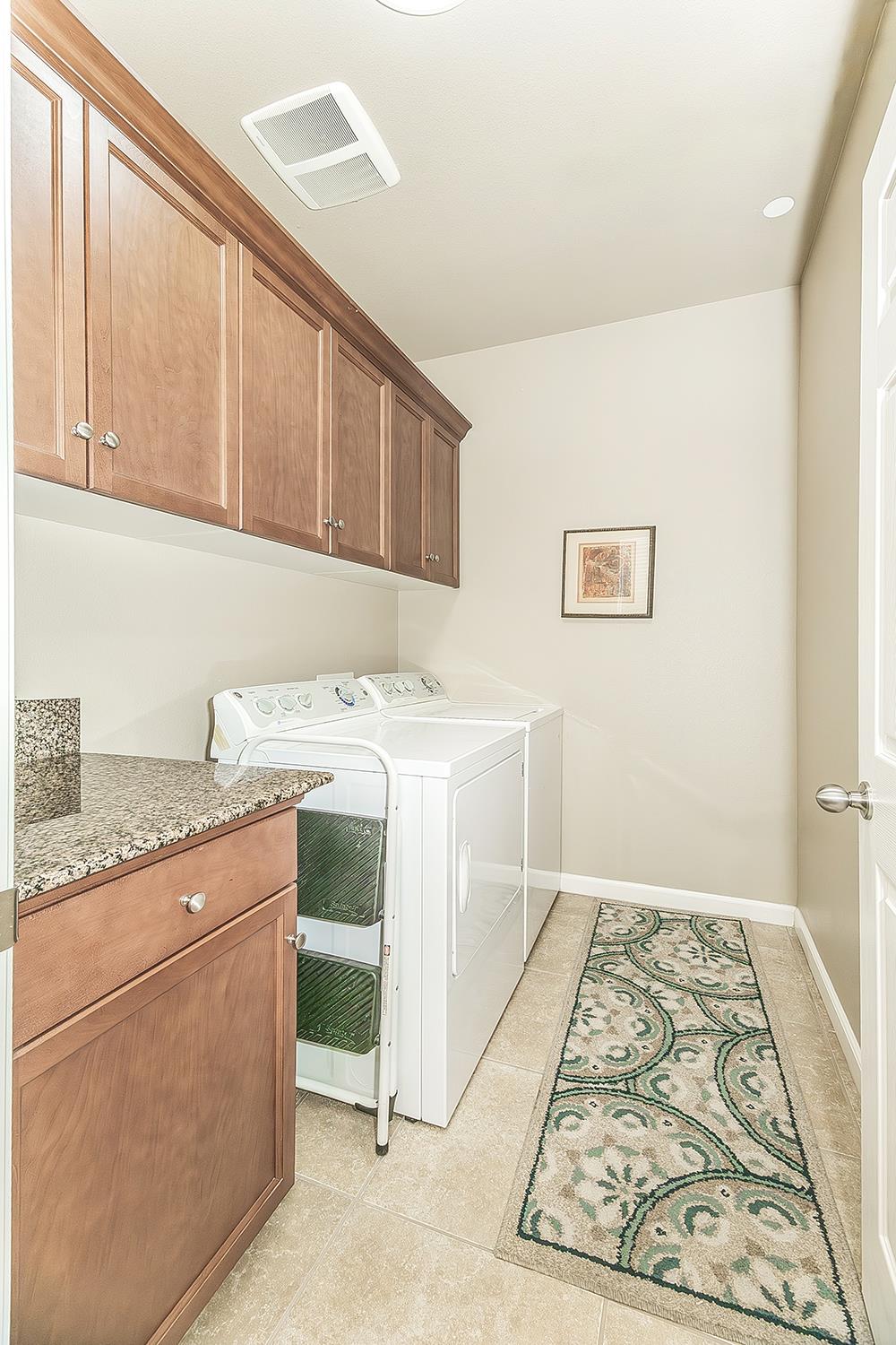 7133 N Generation Dr, Fresno, CA 93711