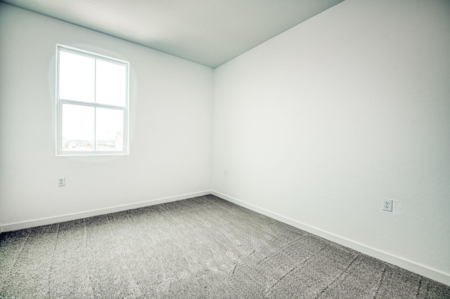 1270 Summerset Ave, Clovis, CA 93619