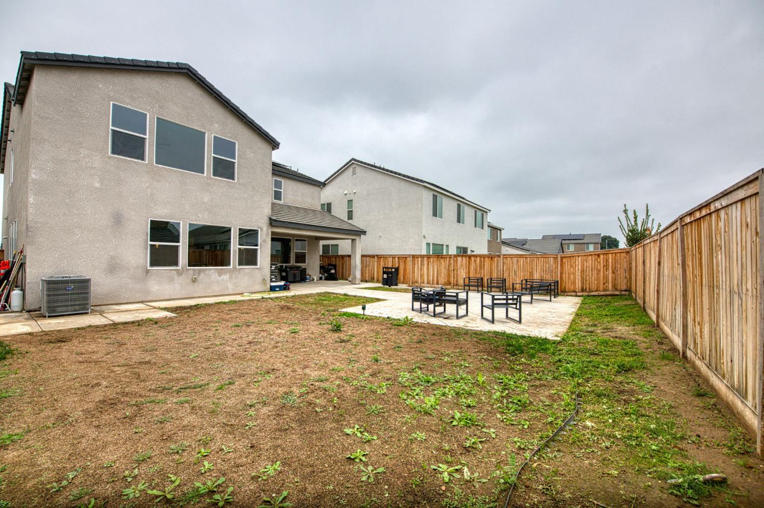 1270 Summerset Ave, Clovis, CA 93619