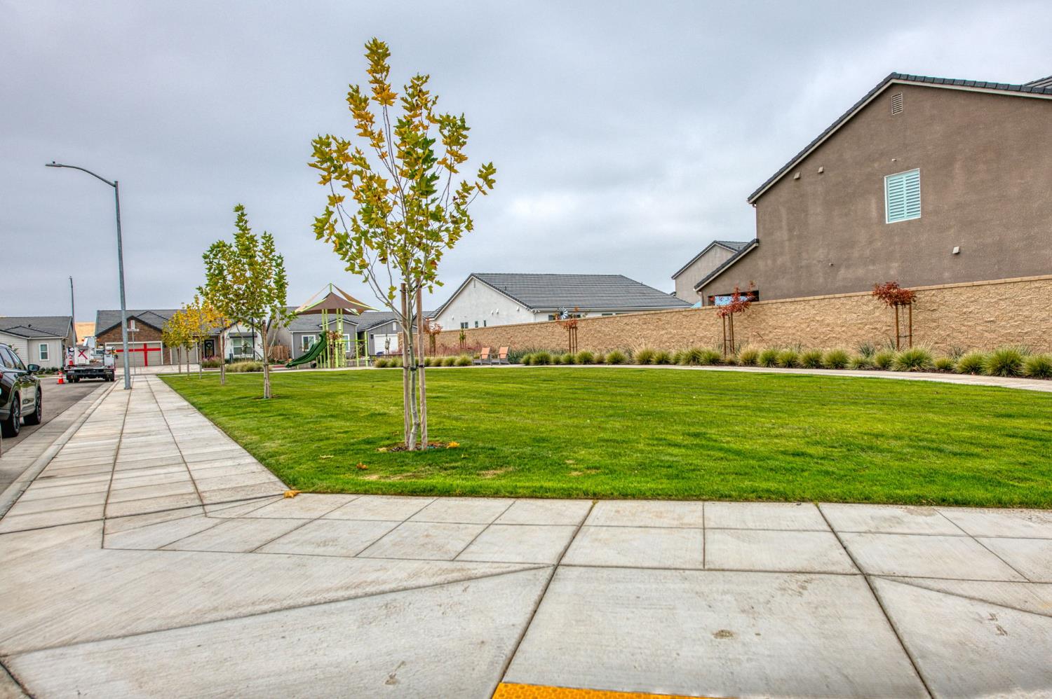 1270 Summerset Ave, Clovis, CA 93619