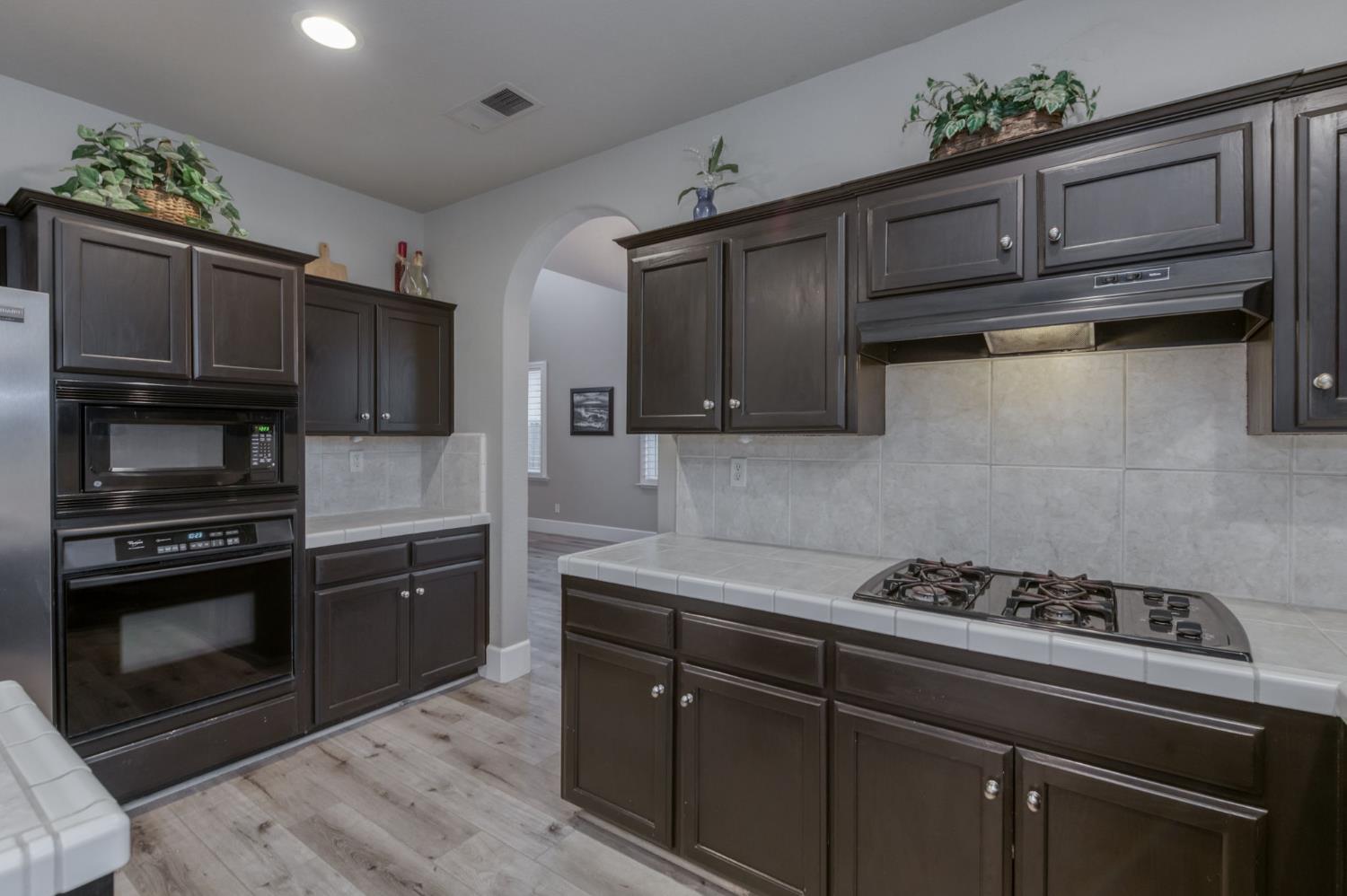 1822 N Magnolia, Clovis, CA 93619