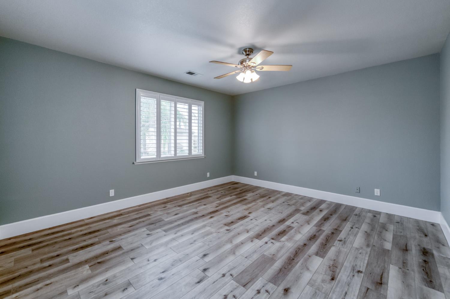 1822 N Magnolia, Clovis, CA 93619