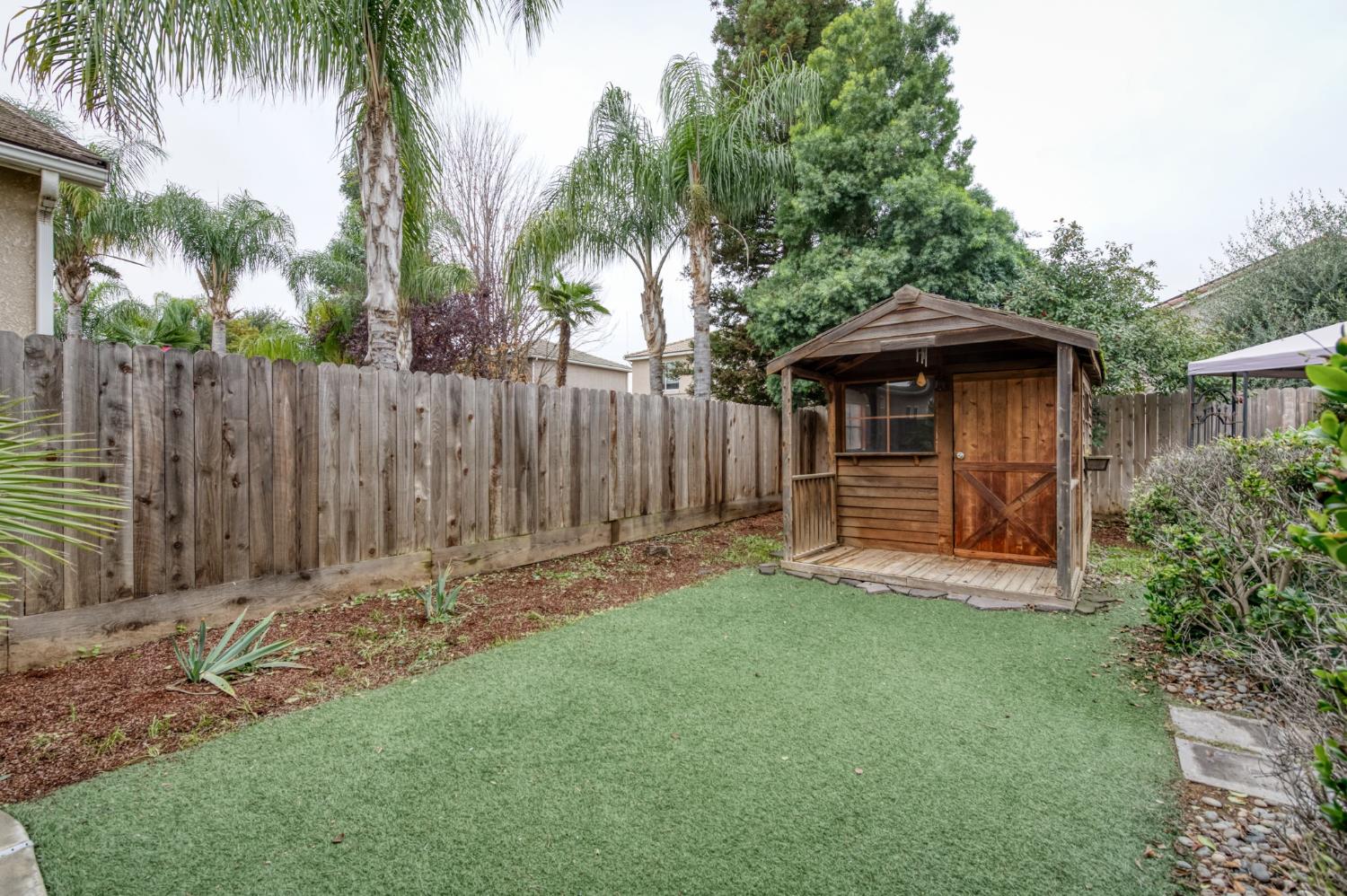 1822 N Magnolia, Clovis, CA 93619