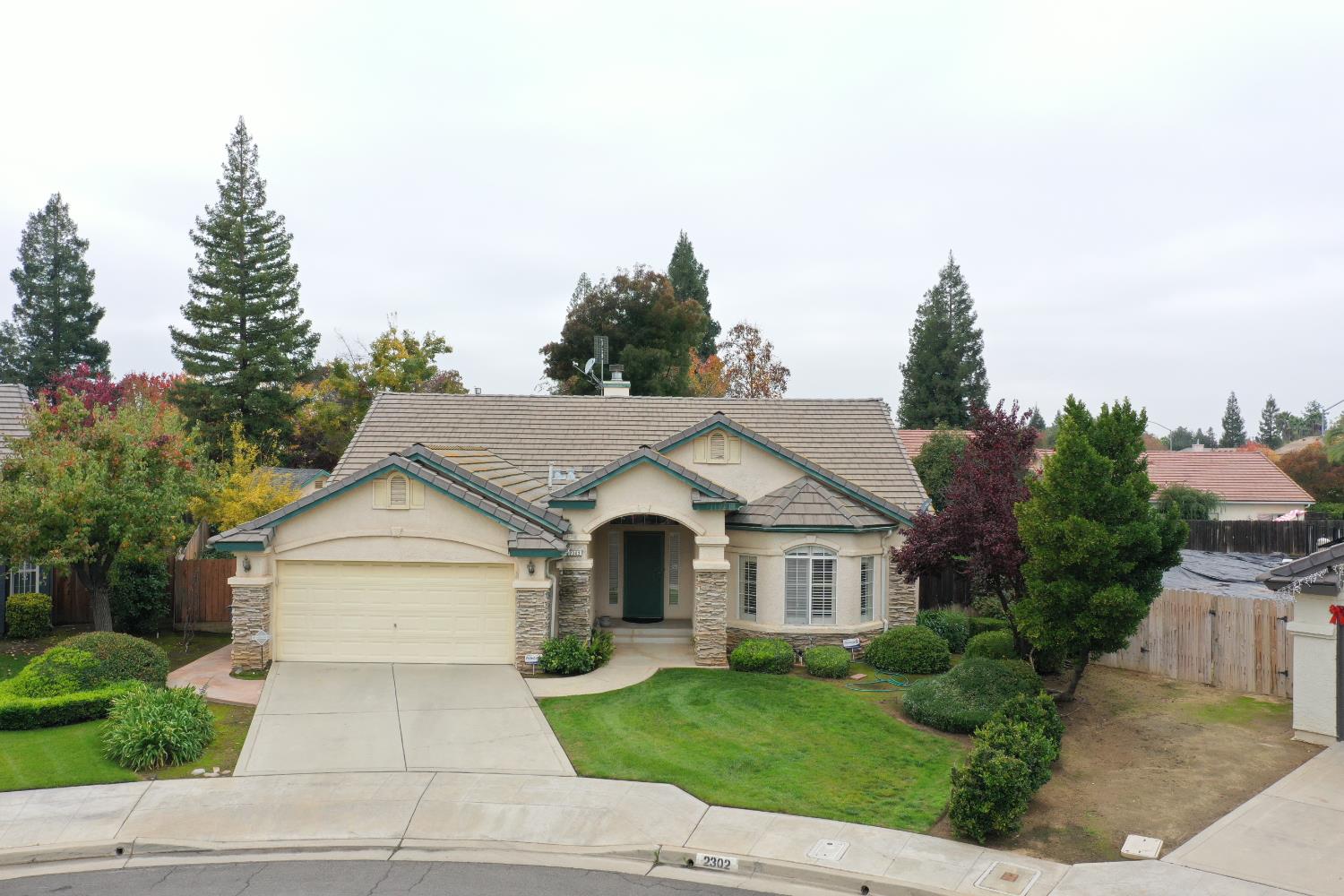 2302 E Rush Ave, Fresno, CA 93730